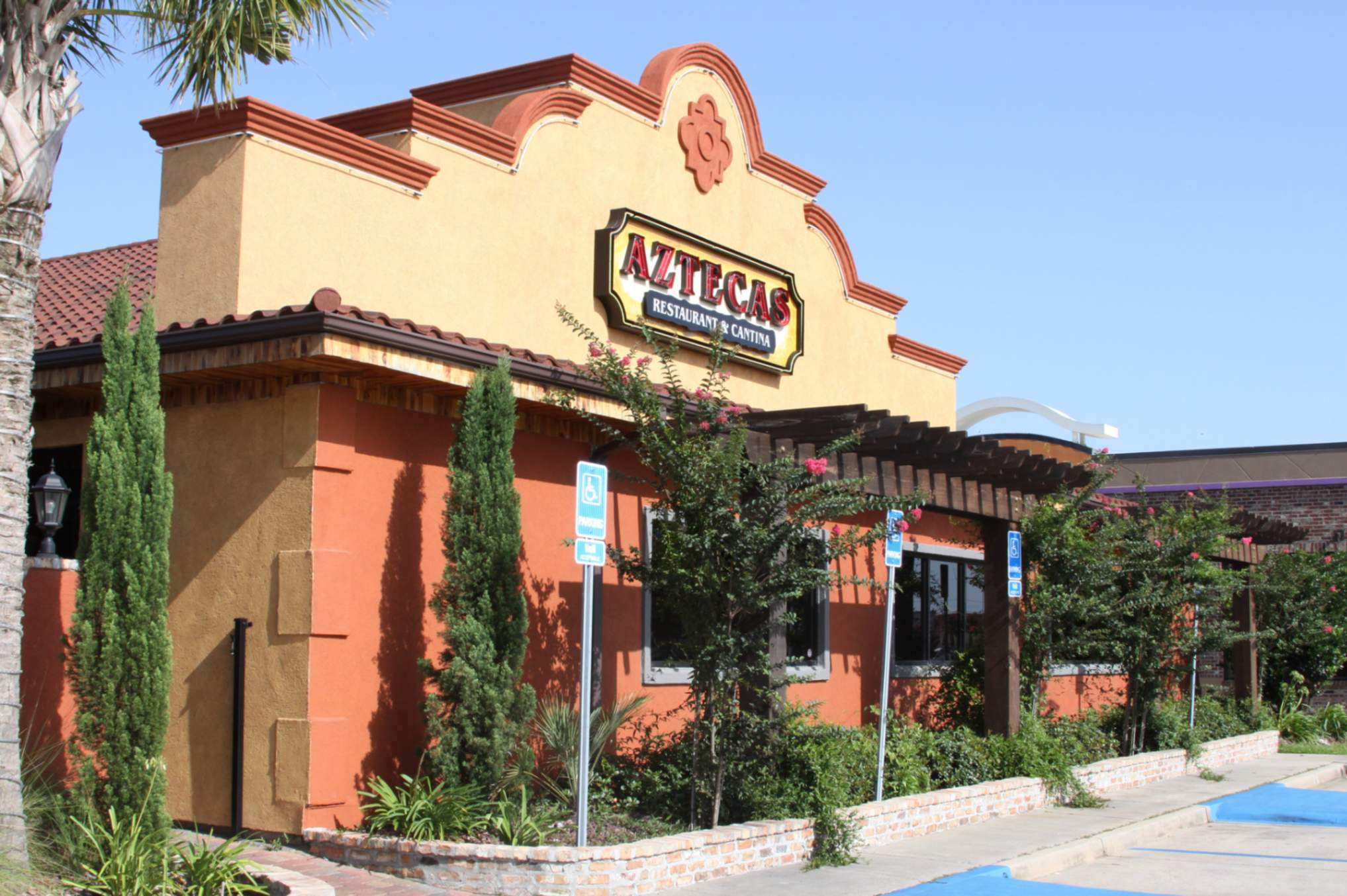 Aztecas Restaurant & Cantina